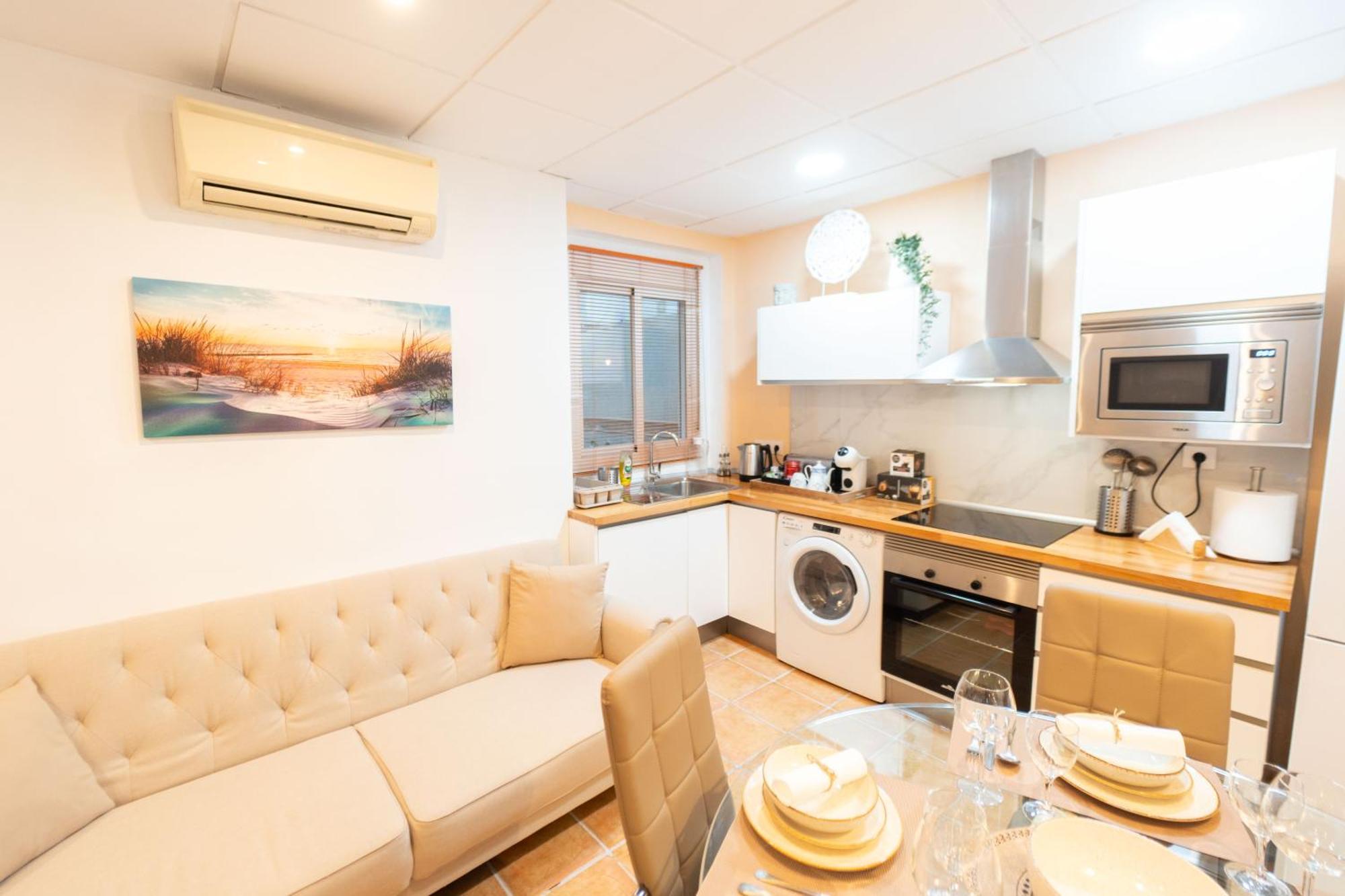 Lovely Apartment Near Beach & Science City Valencia Bagian luar foto